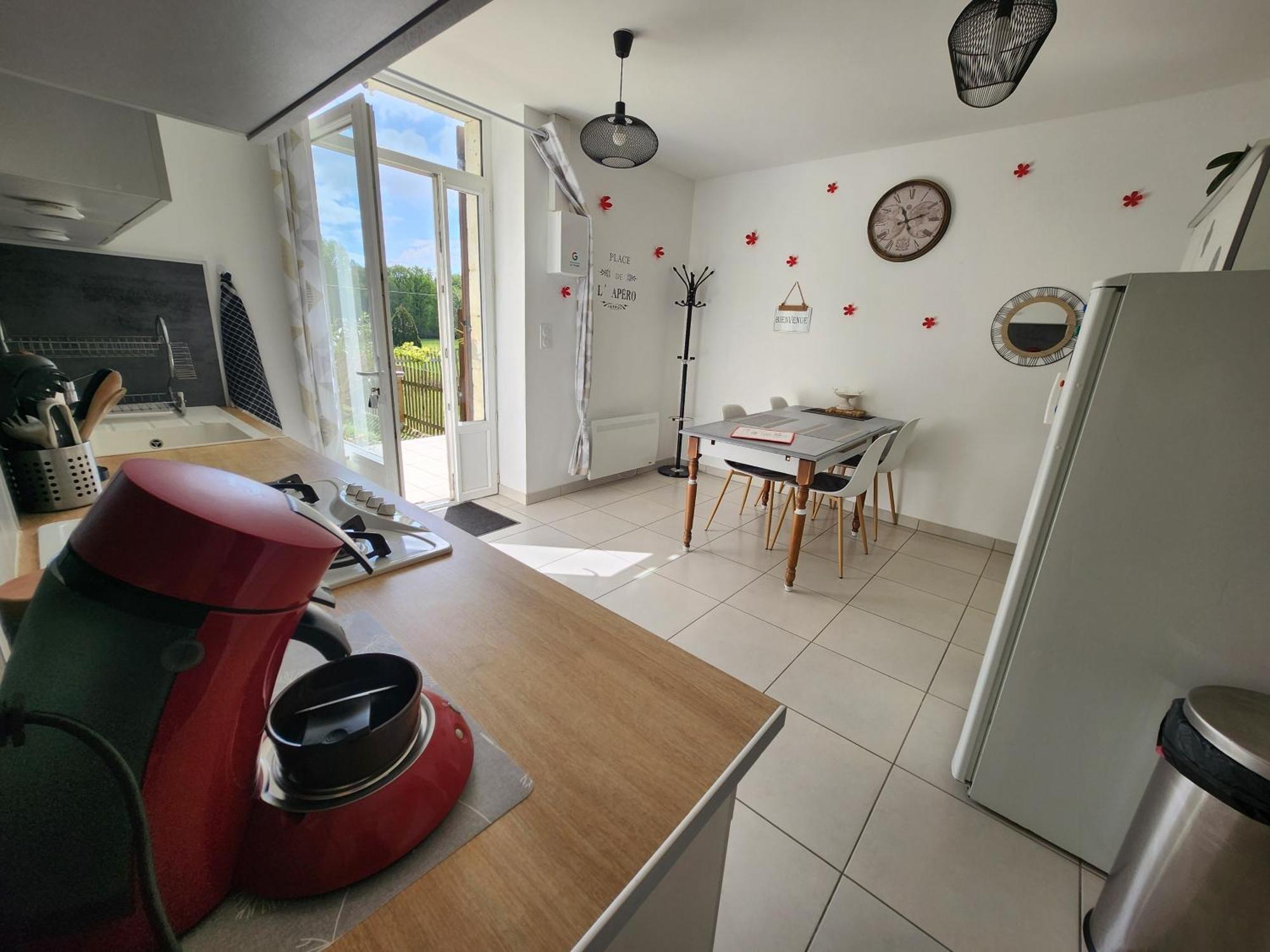 Gite Les Longeres Montazeau Exterior photo